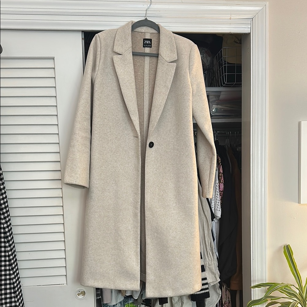 Zara Women's Oatmeal long coat